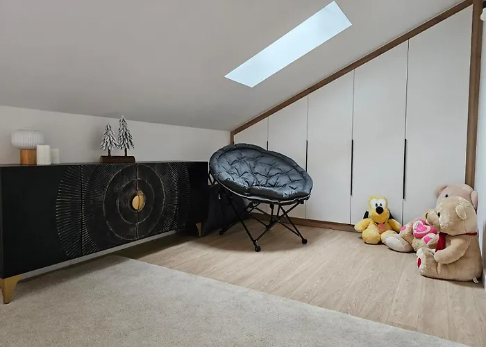 Mountain Whisper Apartment *