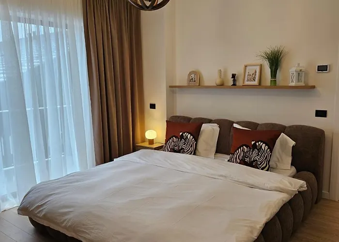 Mountain Whisper Apartment