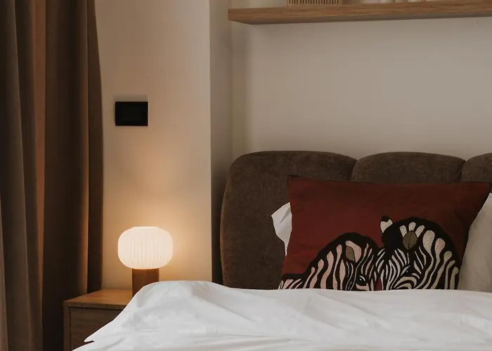 Apartment Mountain Whisper *